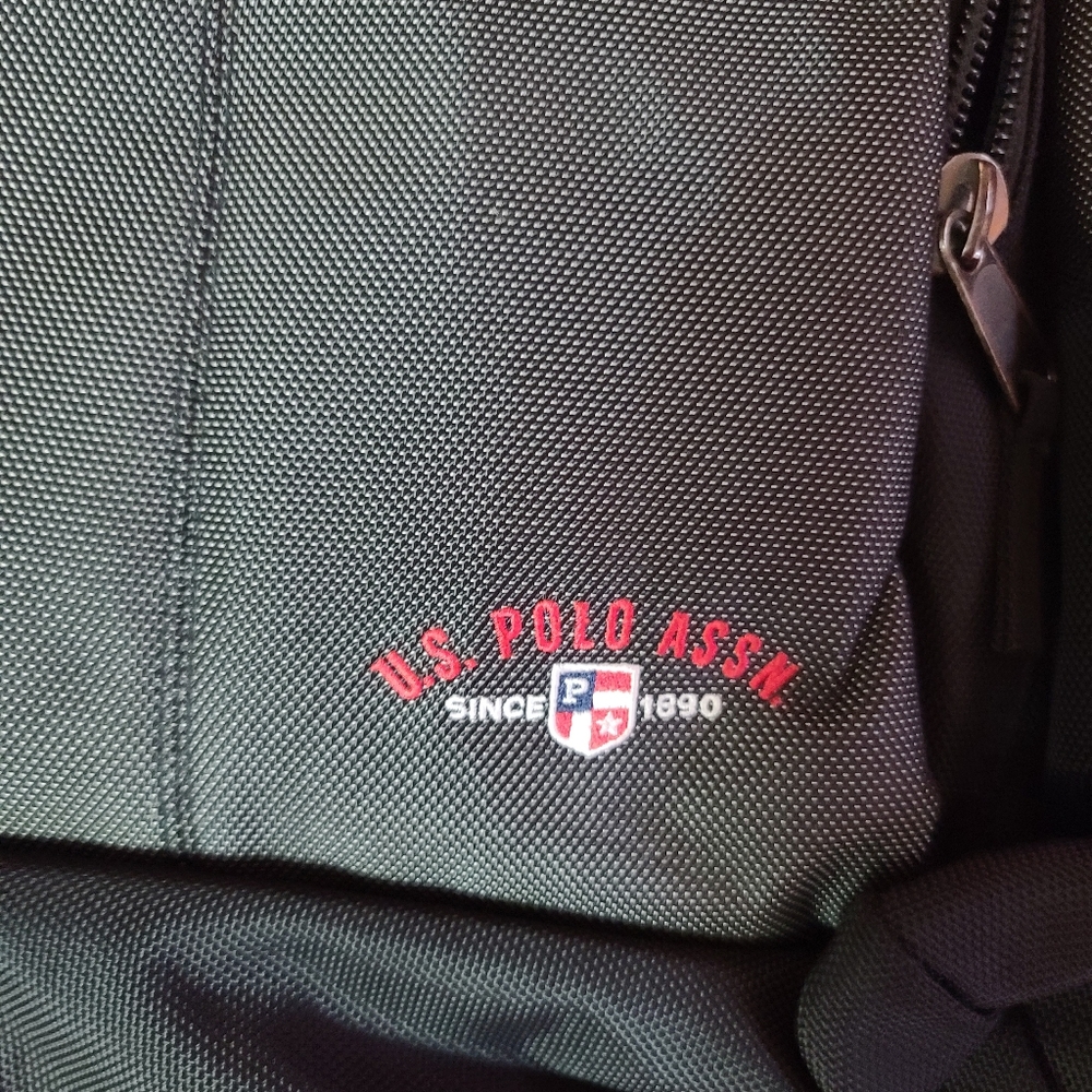 2 Backpacks